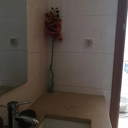 Πανσιόν Blue Bird House - Bbh