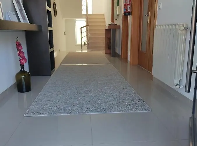 Blue Bird House - Bbh 菲盖拉-达福什